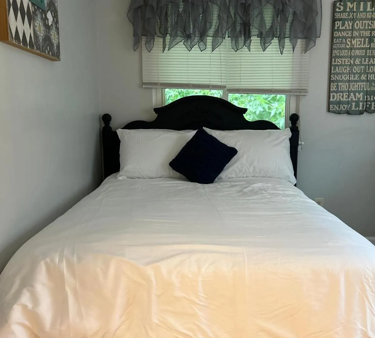 Beachside Bliss Hideaway Virginia Beach Apartment